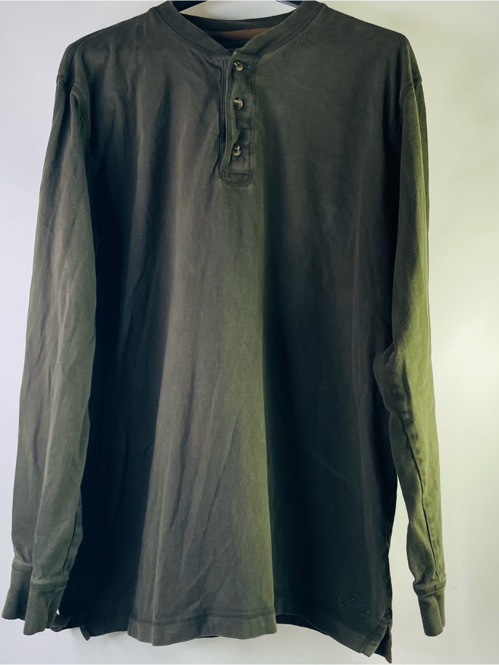 Cabela’s Mens  Long-Sleeve Henley Shirt in Dark Green